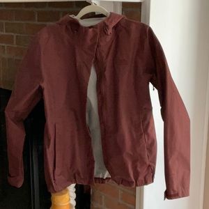 NORTHFACE women’s raincoat size M